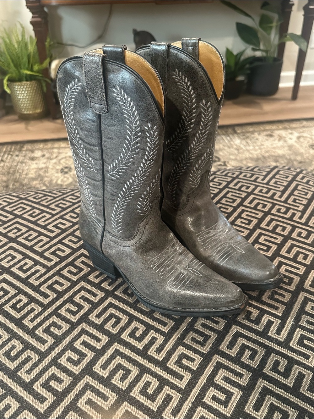 Women's Metallic Gray Western Embroidered Boots